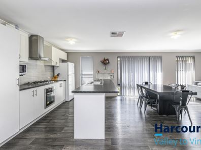 9 Lifford Street, Bullsbrook WA 6084
