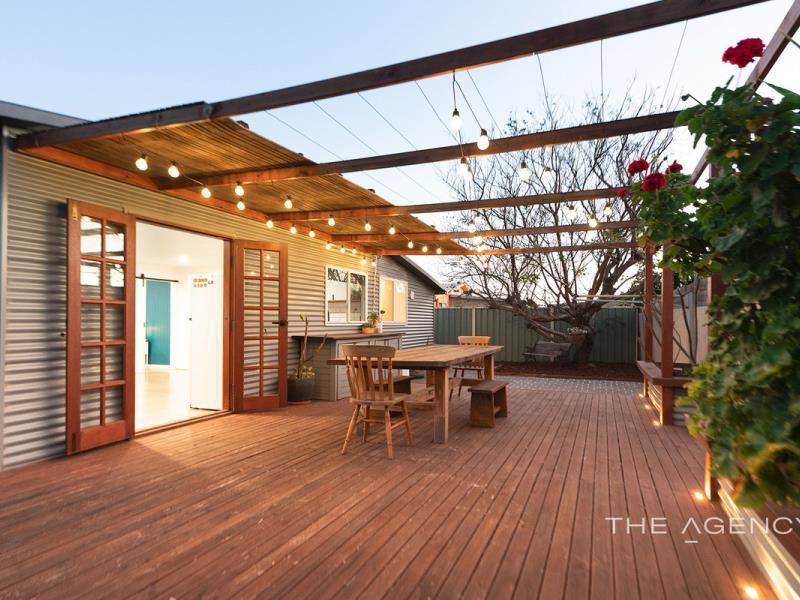 15 Bosuns Crescent, West End WA 6530