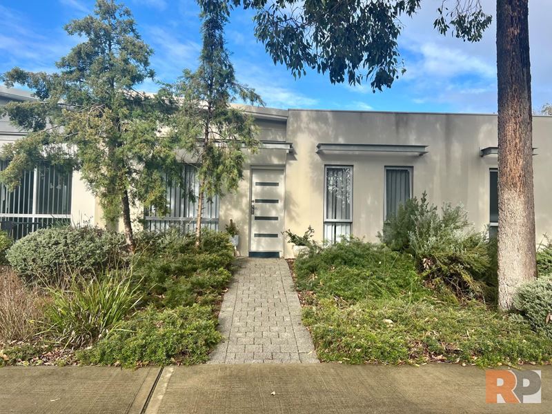 52 Whimbrel Crescent, Coodanup