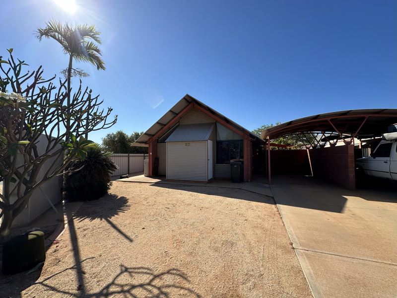 10/11 Tambor Drive, Exmouth