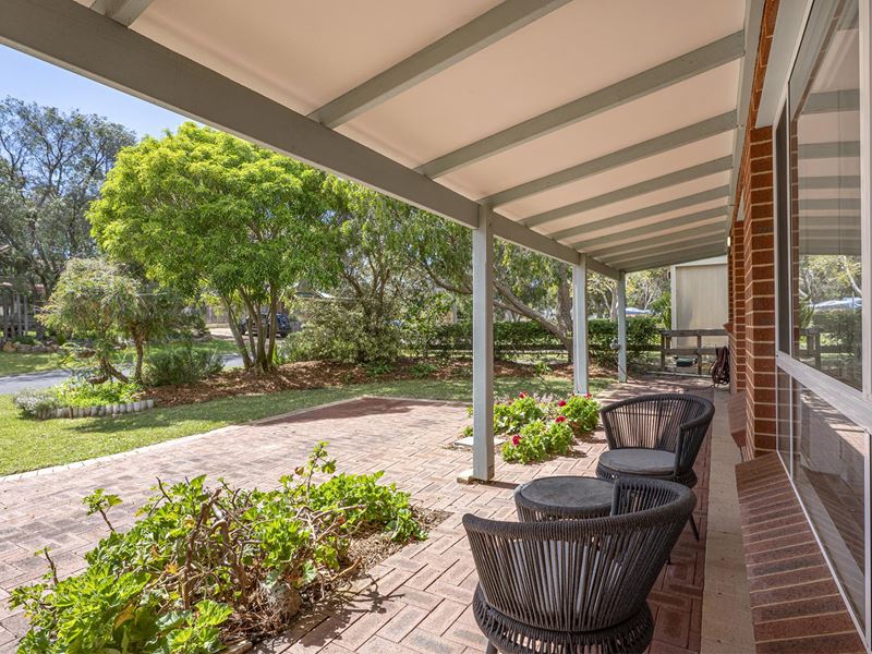 1/10 Seagrass Cove, Dunsborough WA 6281