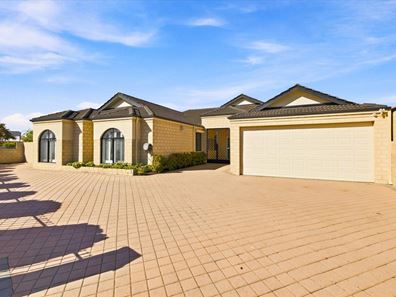 67 Aztec Island Retreat, Halls Head WA 6210