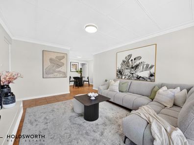 9 Waverley Place, Dianella WA 6059