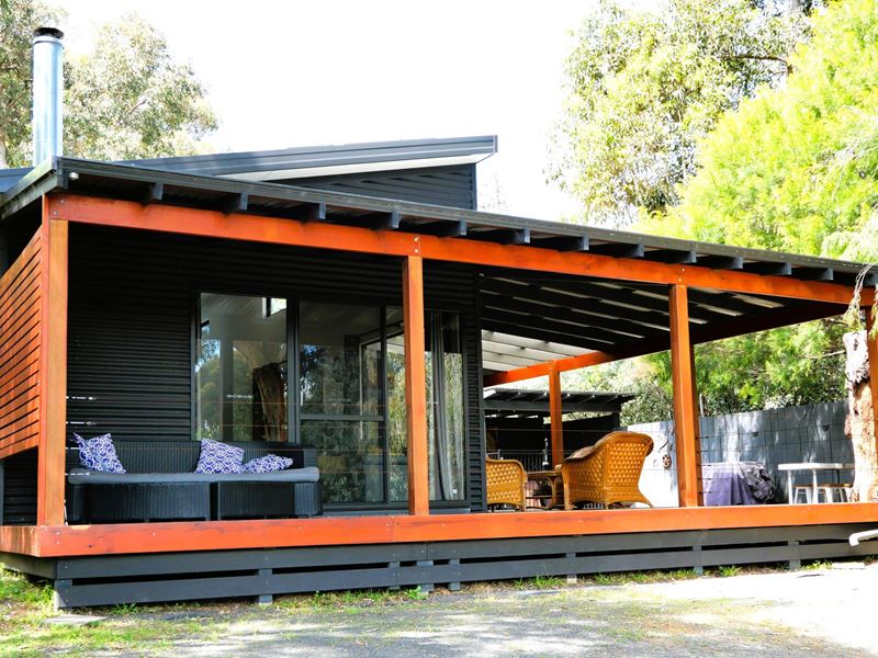 10 Higgins Street, Nannup WA 6275