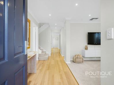 28A Bridgewater Crescent, Karrinyup WA 6018