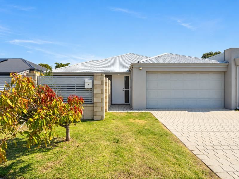 7 Moonlight Court, Huntingdale WA 6110