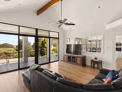 10 Jervis Way, Sorrento WA 6020