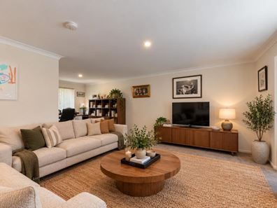 31 Wisteria Parade, Edgewater WA 6027