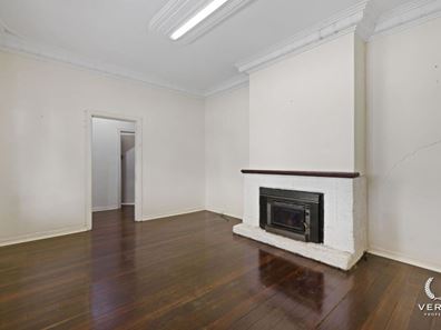 49 Laurie Street, Cloverdale WA 6105
