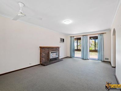 7 Robert Road, Kalamunda WA 6076