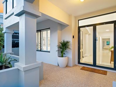 37 Turtles Bend, Secret Harbour WA 6173
