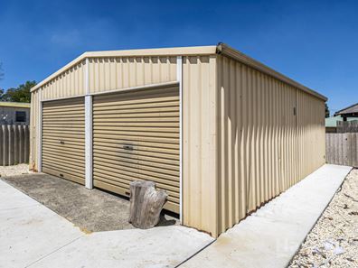 5 Walmsley Street, Waroona WA 6215