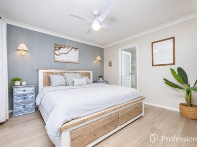 53 Moorpark Avenue, Yanchep WA 6035
