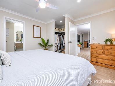 53 Moorpark Avenue, Yanchep WA 6035