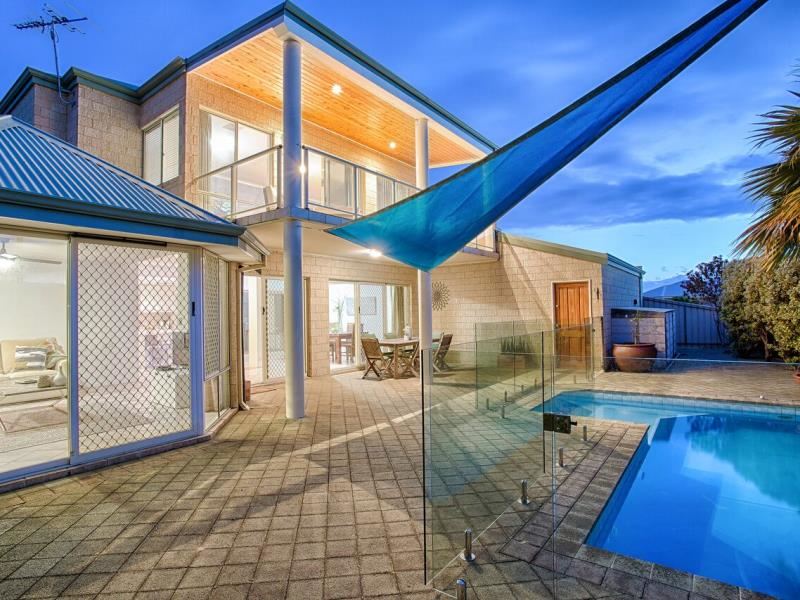 5 The Cove, Coogee WA 6166