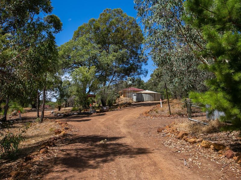 220 Hart Drive, Chittering WA 6084