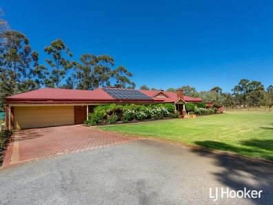 16 Cunningham Drive, Oakford WA 6121