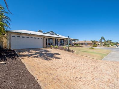 1/379 Summerlakes Parade, Ballajura WA 6066