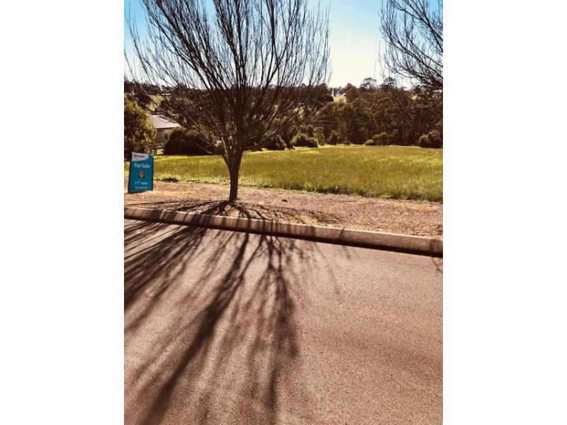 52 Robinia Way, Bridgetown