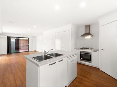 2/52 Gibson Street, Mandurah WA 6210
