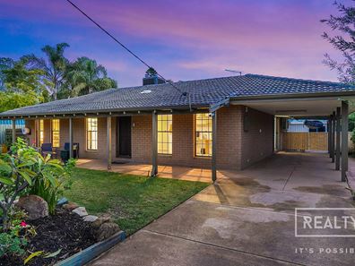 4 Favenc Way, Padbury WA 6025