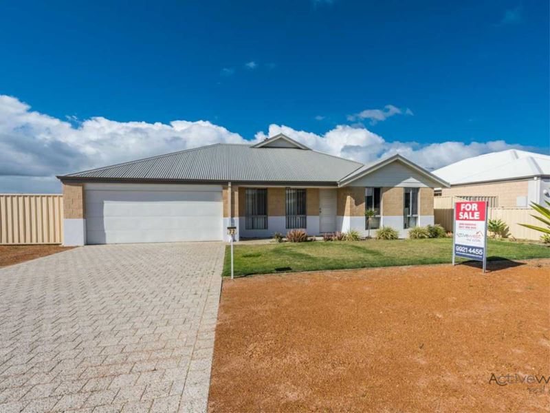 72 Ocean Queen Drive, Wandina