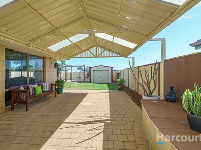 10 Beefwood Street, Banksia Grove WA 6031