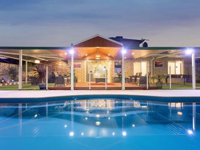 6 Morton Loop, Canning Vale WA 6155