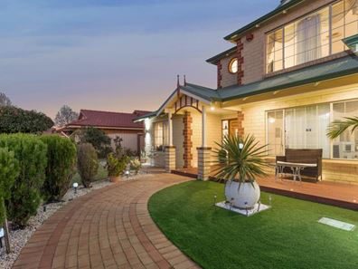 6 Morton Loop, Canning Vale WA 6155