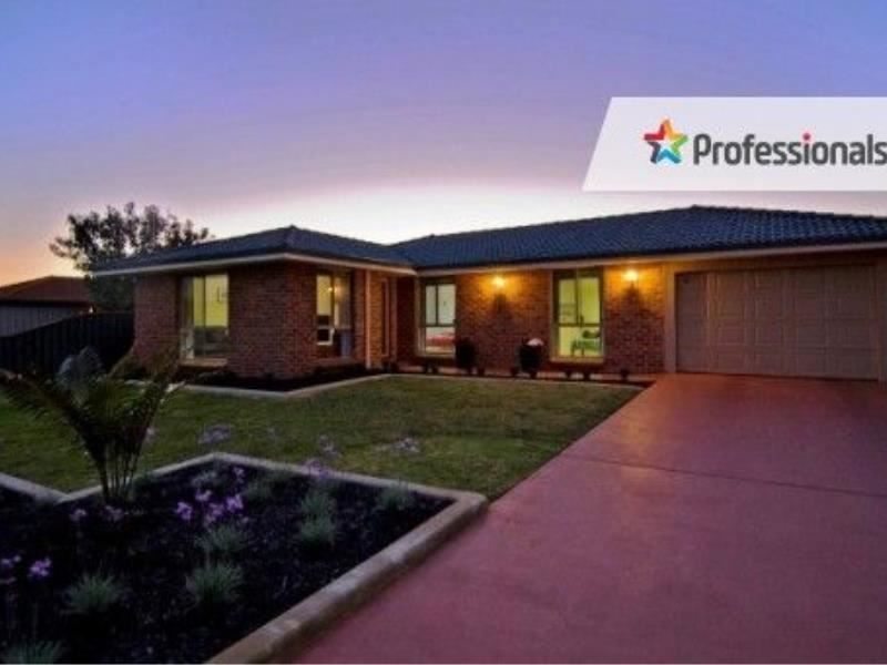 5 Granada Crescent, Orana