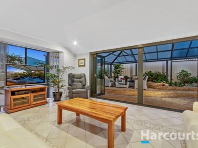 3 Waldorf Ramble, Currambine WA 6028