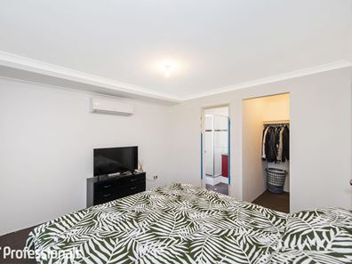 42 Araucaria Boulevard, Byford WA 6122