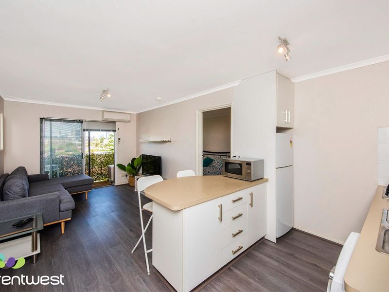 22/2 Russell Avenue, North Perth