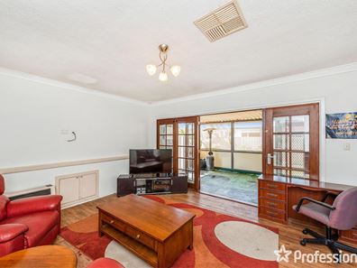 7 Delphinus Place, Rockingham WA 6168