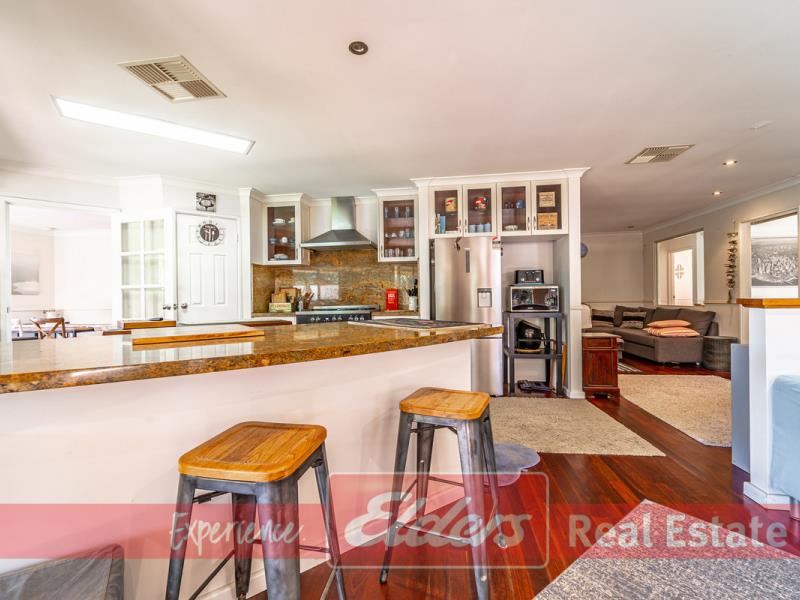 2 Sheathbill Court, Safety Bay WA 6169