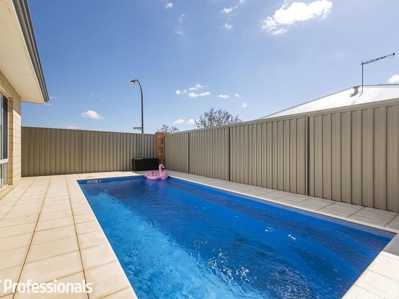 18 Horrocks Road, Byford
