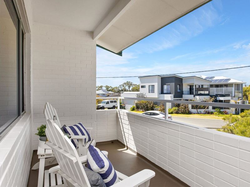 8/1 Wilton Place, Scarborough