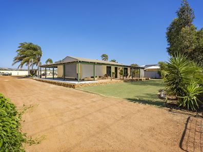 106 Beattie Road, Waggrakine WA 6530