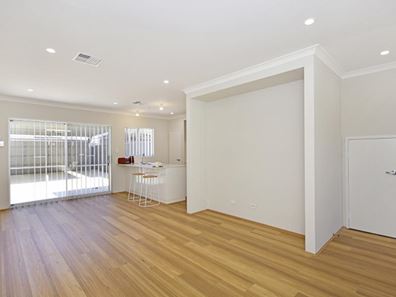 6 Woma Lane, Brabham WA 6055