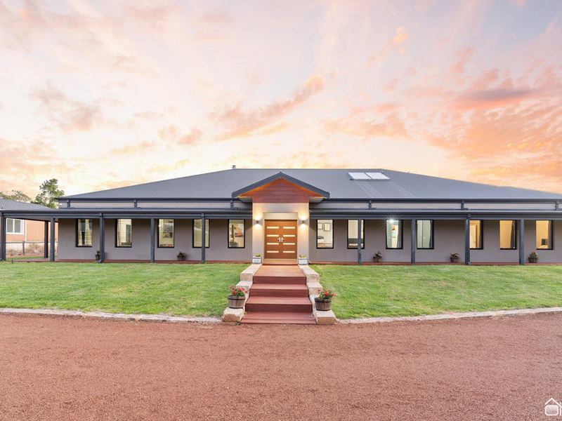 18 Benbecula Circle, Bedfordale