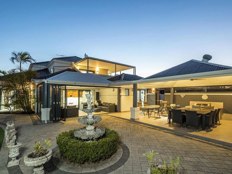 28 Longstaff Gardens, Dianella