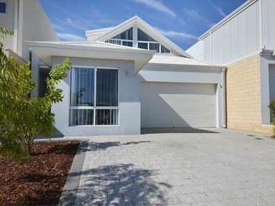 5 Laddon Road, Clarkson WA 6030