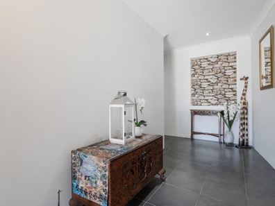 8 Safford Avenue, Aveley WA 6069