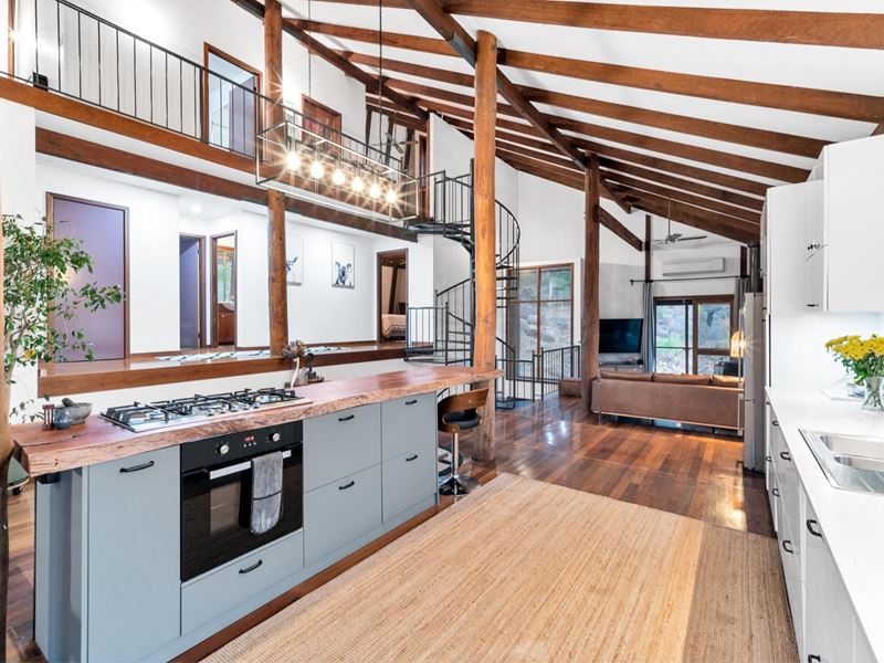 63 Throssell Road, Swan View