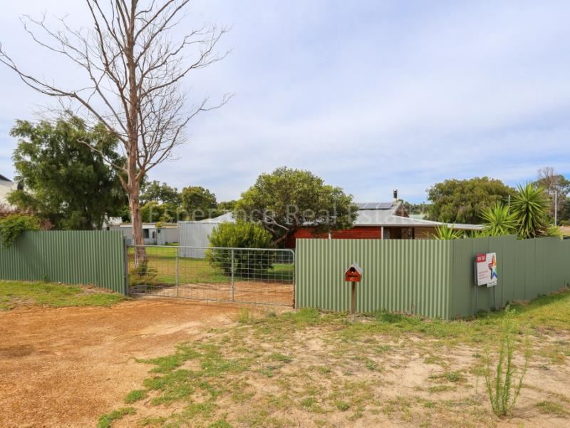 6 Hartfield Place, Nulsen WA 6450