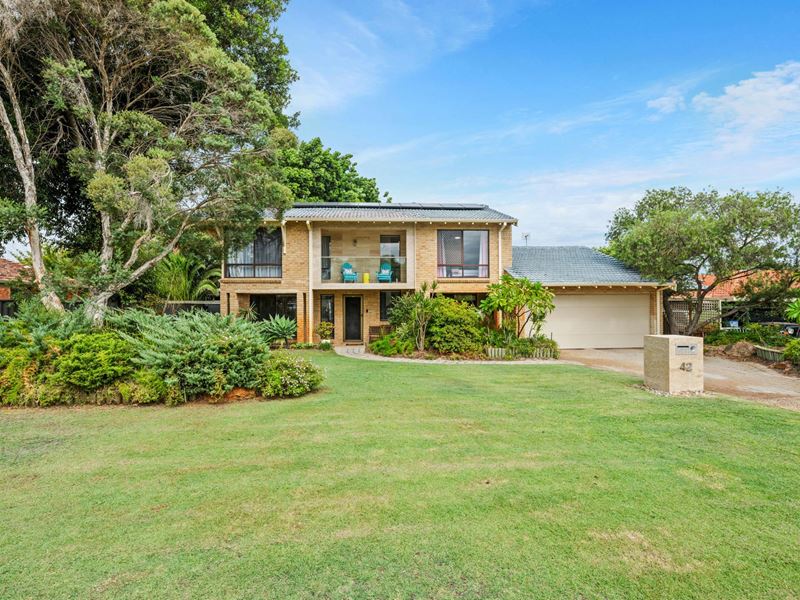 42 Hatfield Way, Booragoon