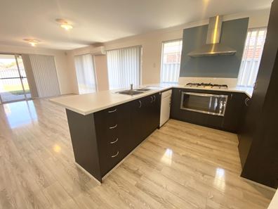 38 Claret Ash Boulevard, Baldivis WA 6171
