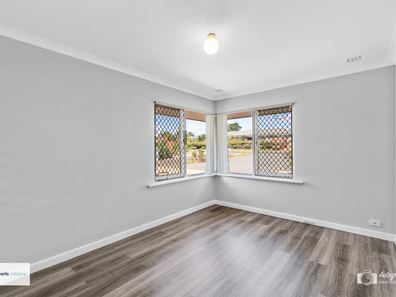 21 Roxwell Way, Girrawheen WA 6064