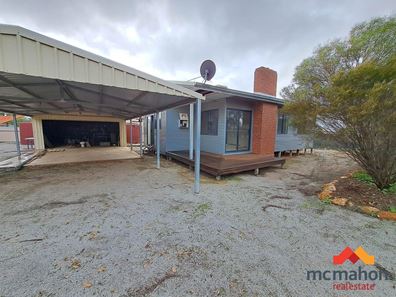 13 Pollock Avenue, Merredin WA 6415