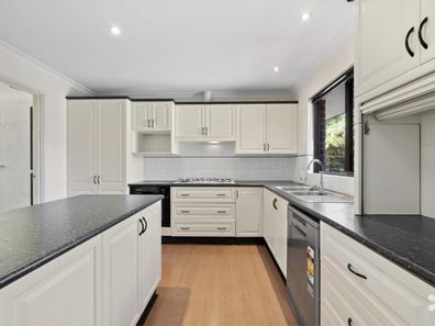 4 Tremandra Way, Parkwood WA 6147
